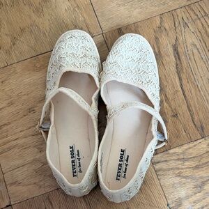 Fever Sole Cream Lace Flats